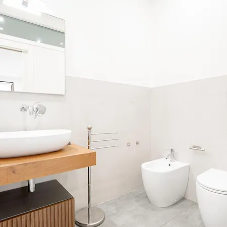 Eos - Elegant & Apartament *