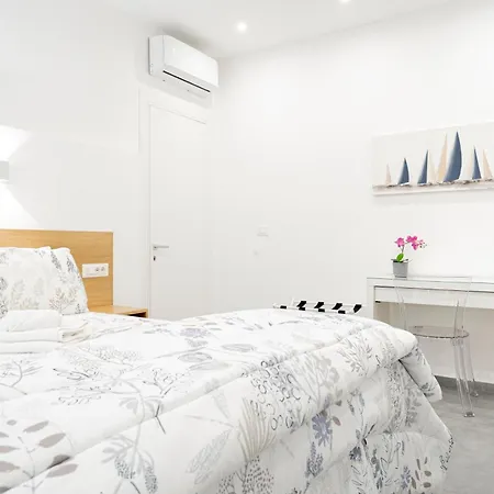 Eos - Elegants & Apartment