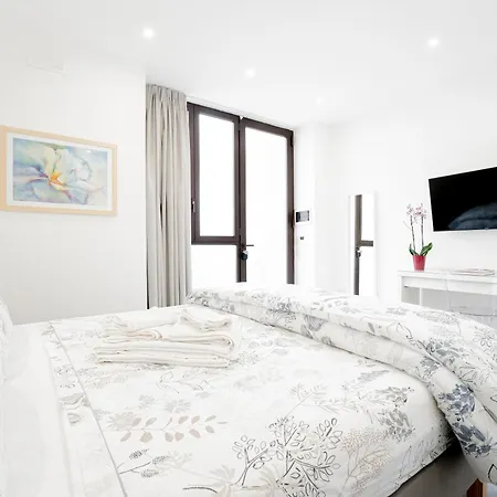 Eos - Elegants & Apartment