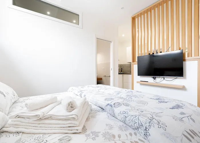 Eos - Elegant & Apartament