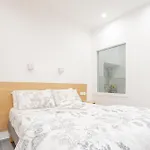 Eos - Elegant & Apartment *